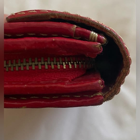 Auth Vivienne Westwood red patent leather long wallet. In EUC w/ silver emblem - Picture 4 of 9